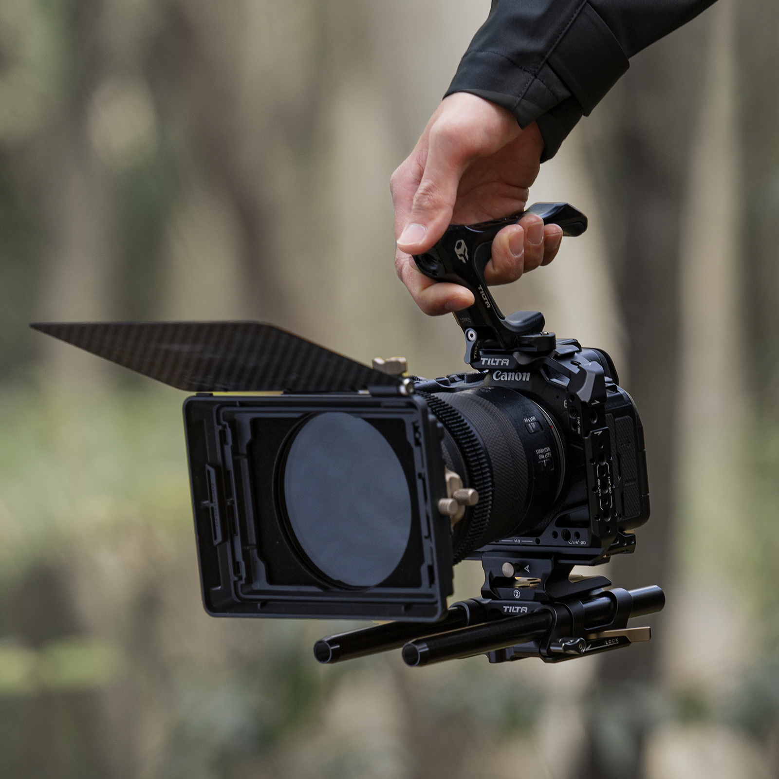 TILTA for Canon R6 Mark II  R6 - Camera Cage Baseplate 评论和价格